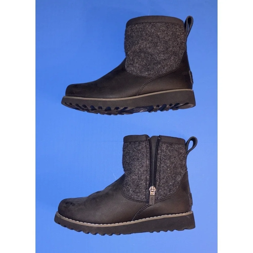 Ugg Australia Women's Size 6 Black Waterproof Boots